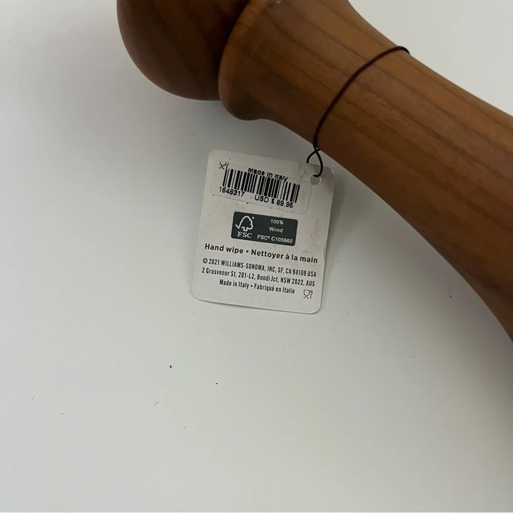 Williams Sonoma Classic Brown Pepper Mill
